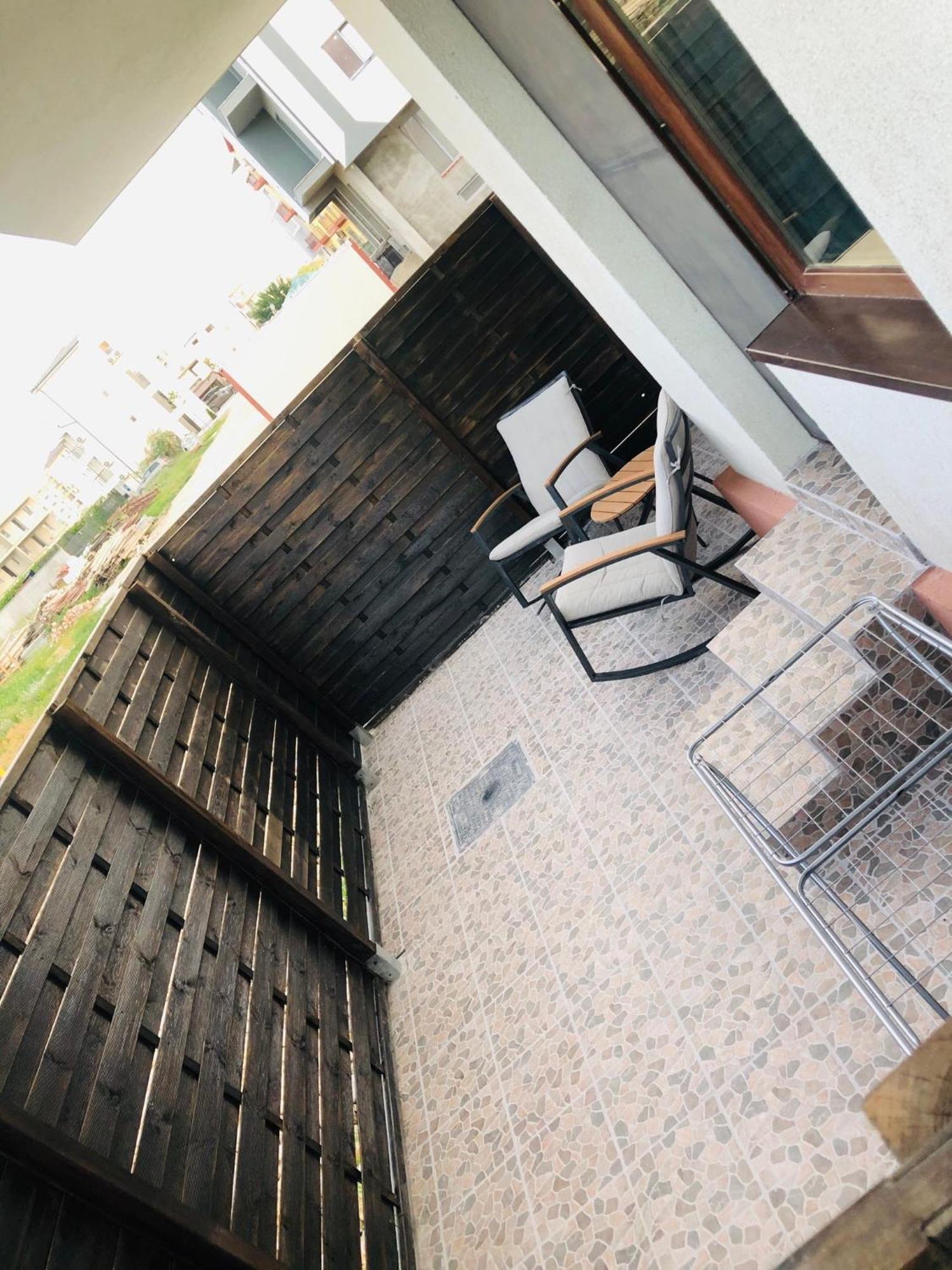 Ferienwohnung Beachside Studio Mamaia Nord Năvodari Exterior foto